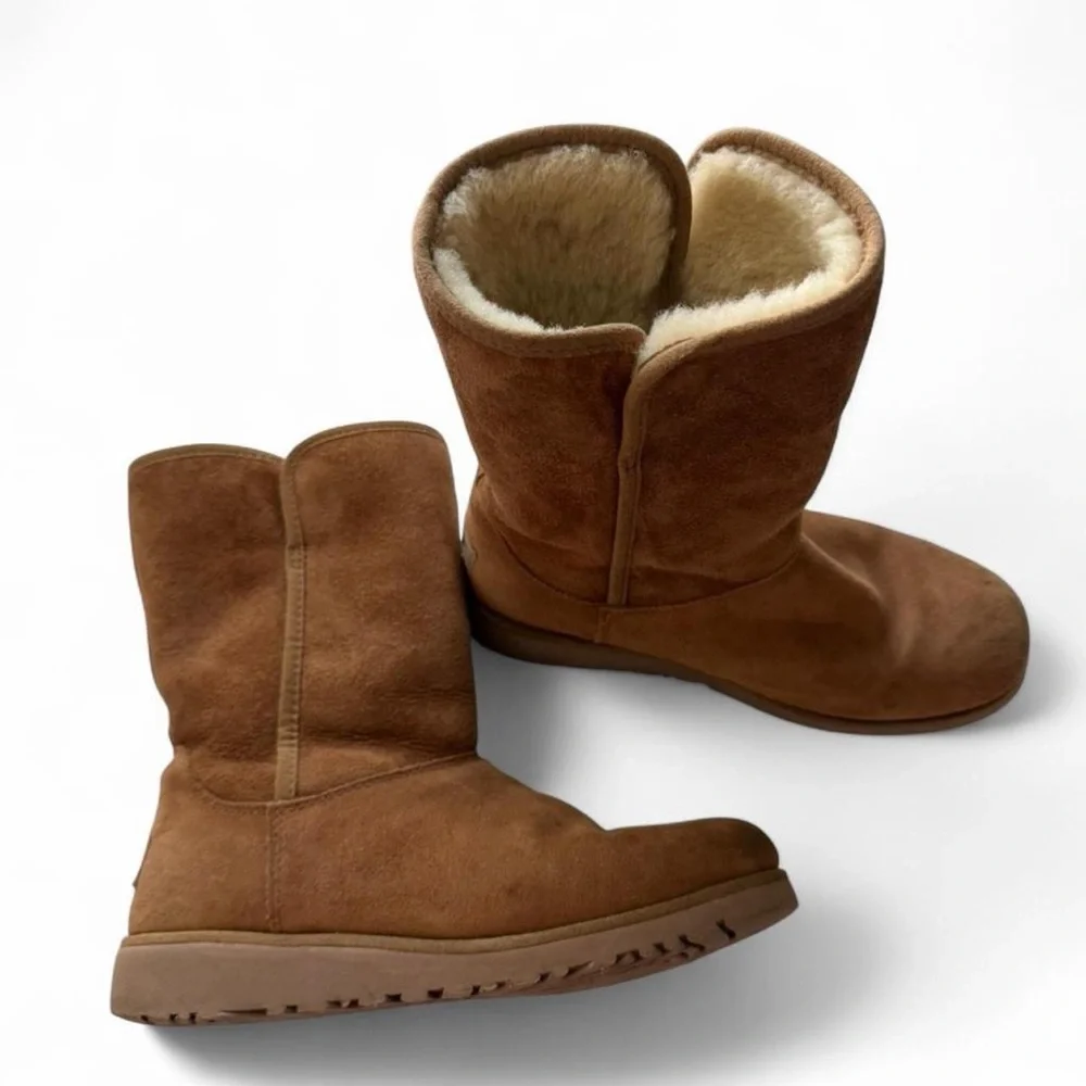 UGG kristin classic